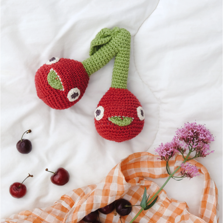 Hochet en crochet - Les sœurs cerises