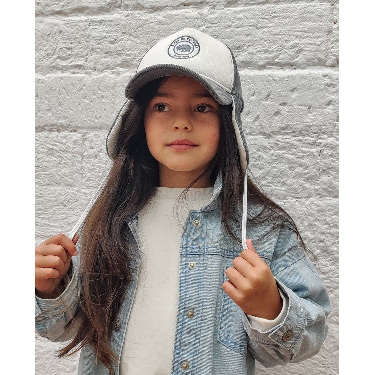 Casquette hiver avec cache-oreilles "A pas de vel'ours"