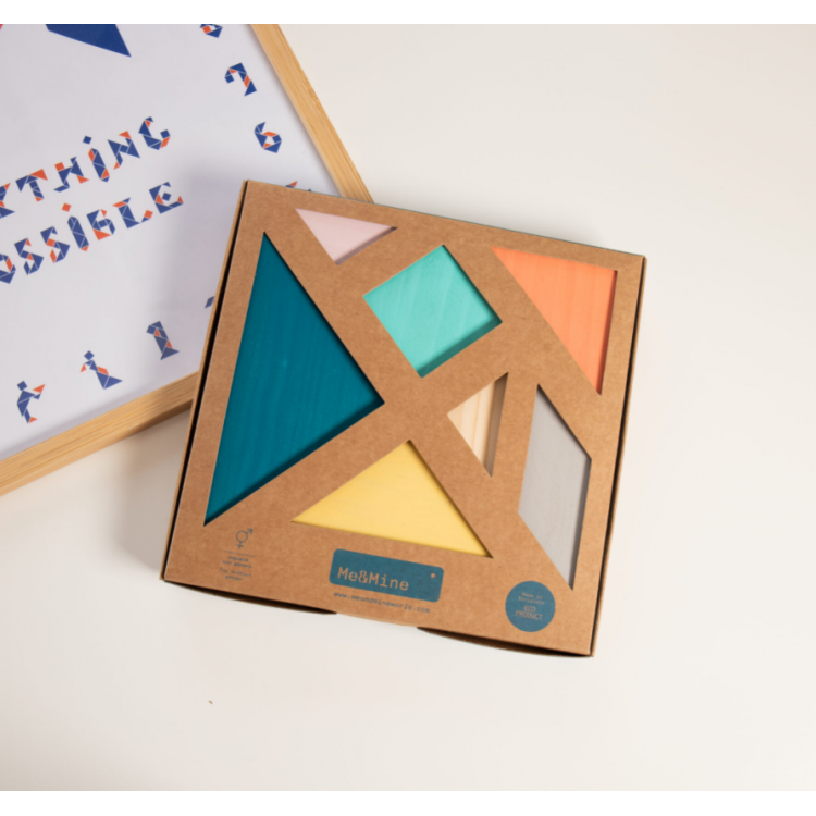 Tangram en bois peint à la main