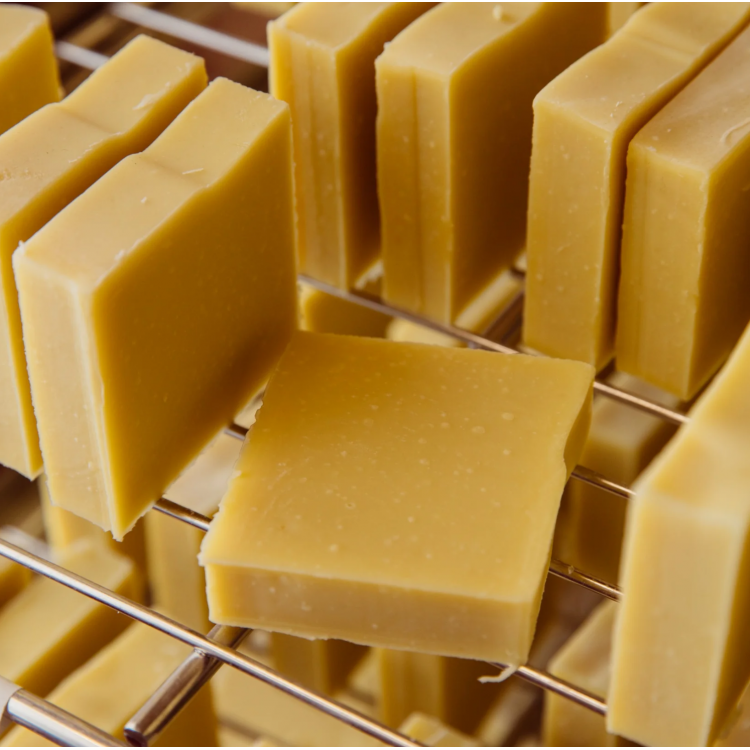 Savon bébé surgras bio saponifié à froid