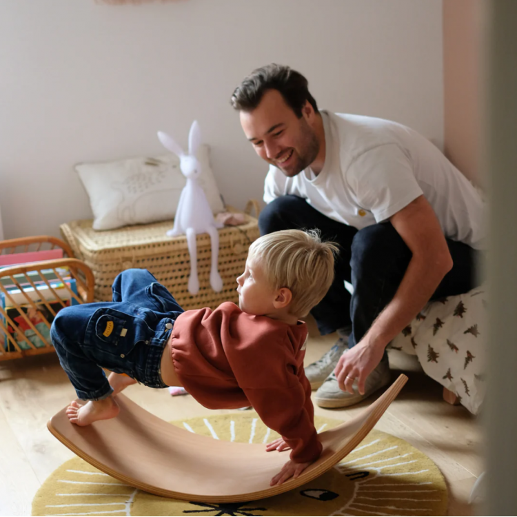 Planche d'équilibre en bois
