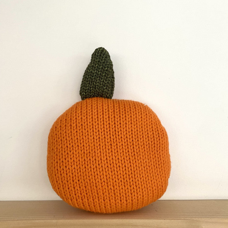 Doudou Fruit en tricot fait main - Orange