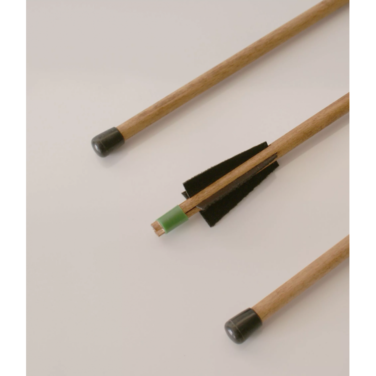 Lot 2 flèches pour arc en bois