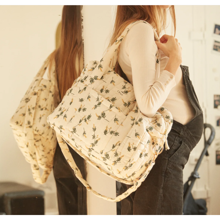 Grand sac à langer matelassé